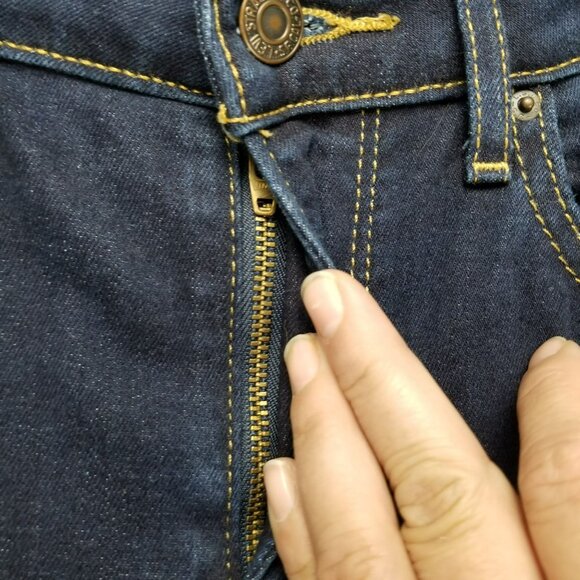 Levis Jeans Womens 27 Blue 721 High Rise Skinny Stretch Denim - Picture 3 of 13